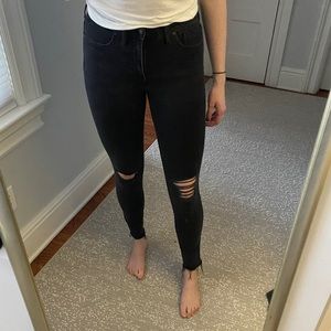 Madewell High Rise Jean 9’ inch. - Size 28